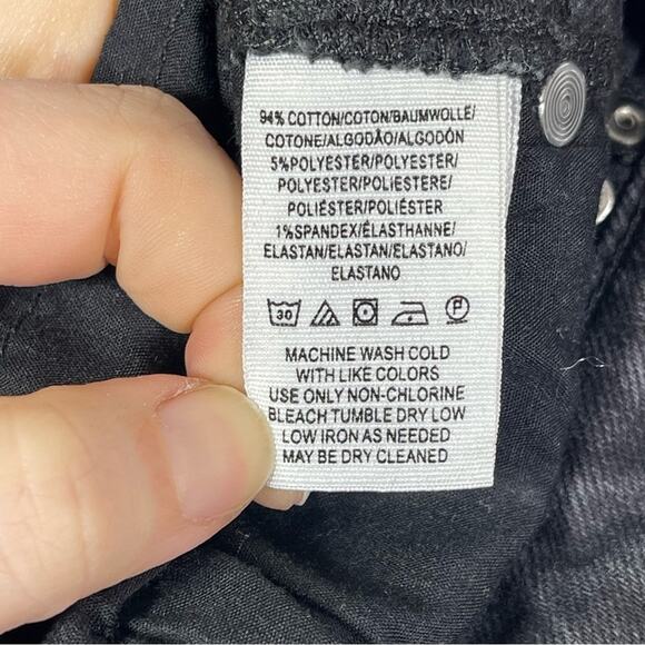 Free People Black Studded Jeans Distressed, Raw Hem Size 31. Excellent condition - Picture 7 of 8